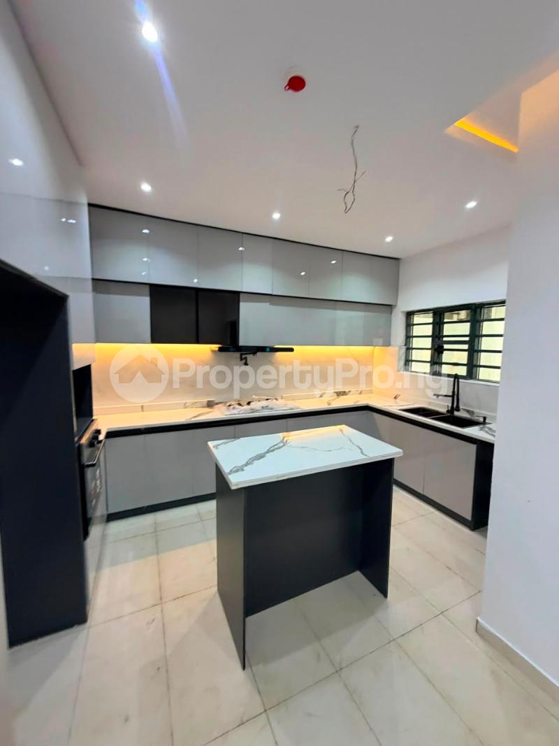 4 bedroom House for sale Carlton Gate Estate, Off Kolapo Ishola Gra, Akobo Ibadan Oyo