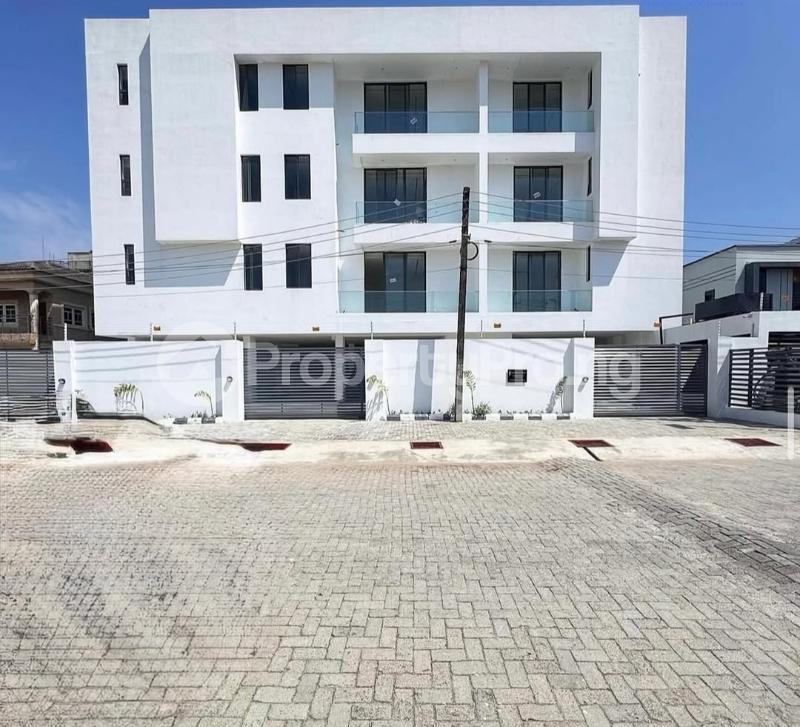2 bedroom House for sale ONIRU Victoria Island Lagos