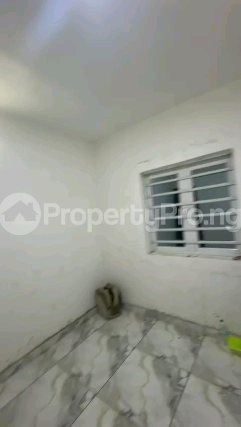 1 bedroom Flat / Apartment for rent Papa Ajao Mushin Lagos
