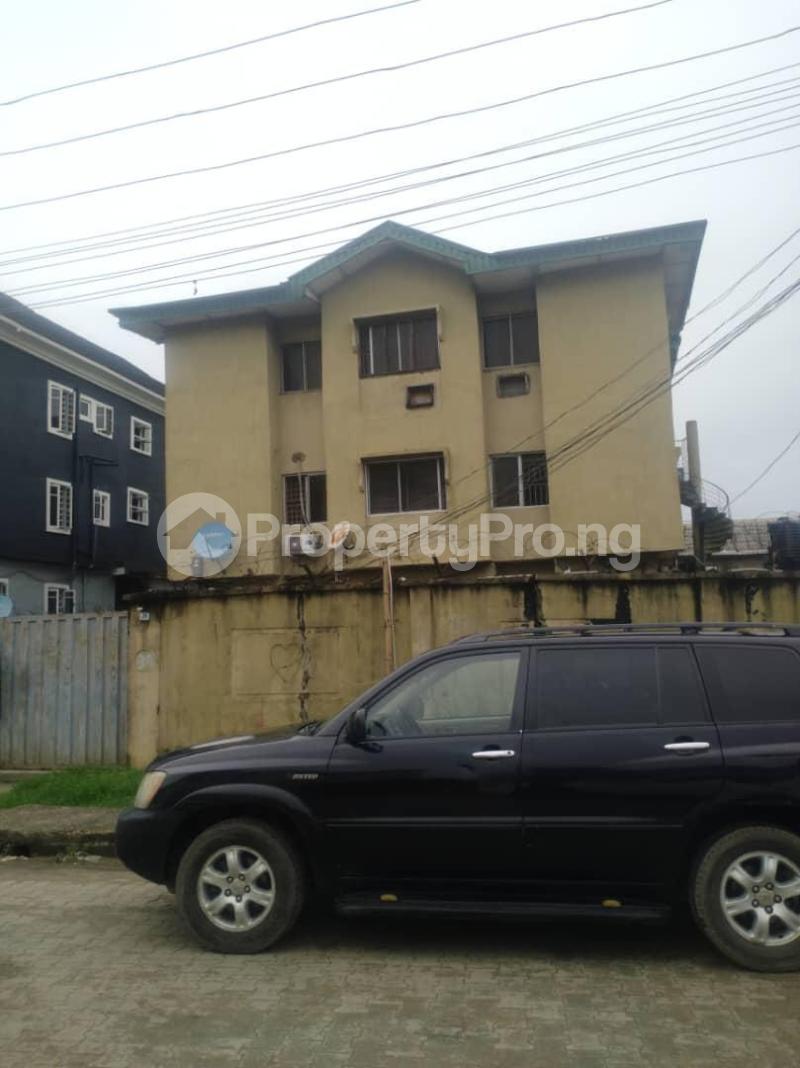 House for sale Off Pedro Road Shomolu Lagos