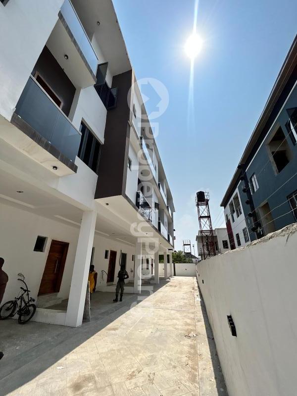 4 bedroom House for rent orchid Lekki Lagos