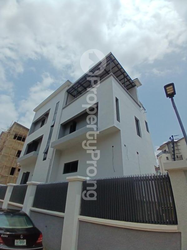 5 bedroom House for sale Diplomatic Zone, Guzape Abuja