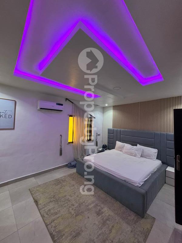 3 bedroom Flat / Apartment for shortlet Onike Yaba Lagos