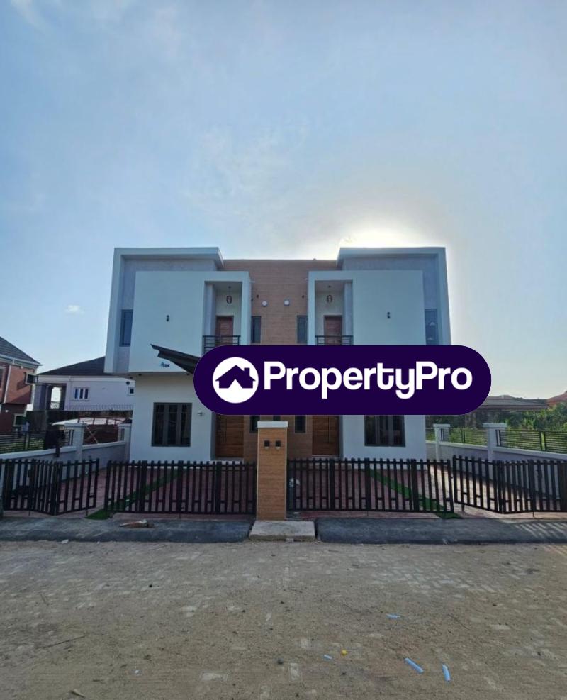 4 bedroom House for sale Off Command, Ipaja Lagos