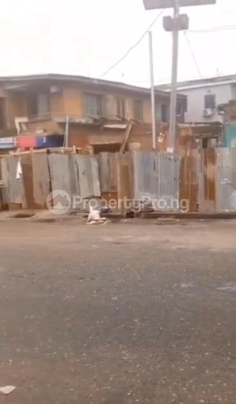 House for sale Onipanu Shomolu Lagos - 0