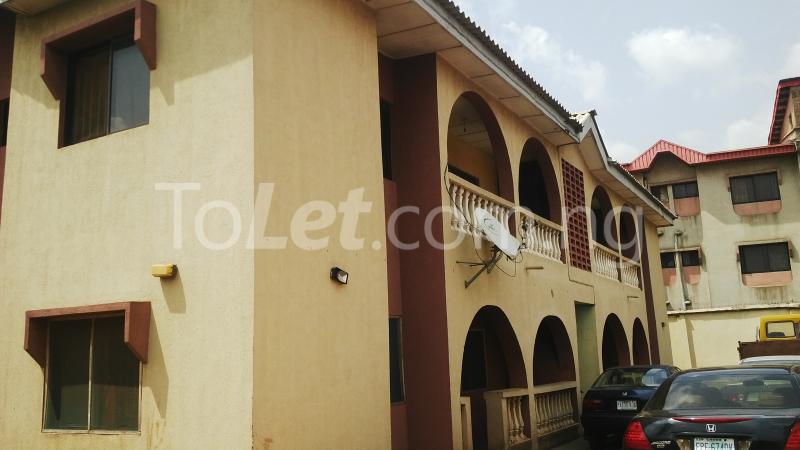 3 bedroom Flat / Apartment for rent Azeez Amoo Alakia Ibadan Oyo
