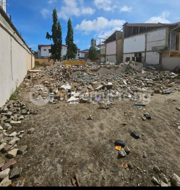 Land for sale Christ Avenue Lekki Phase 1 Lekki Lagos