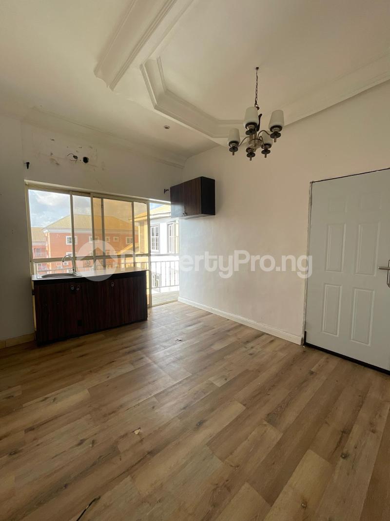 1 bedroom Flat / Apartment for rent Osapa london Lekki Lagos