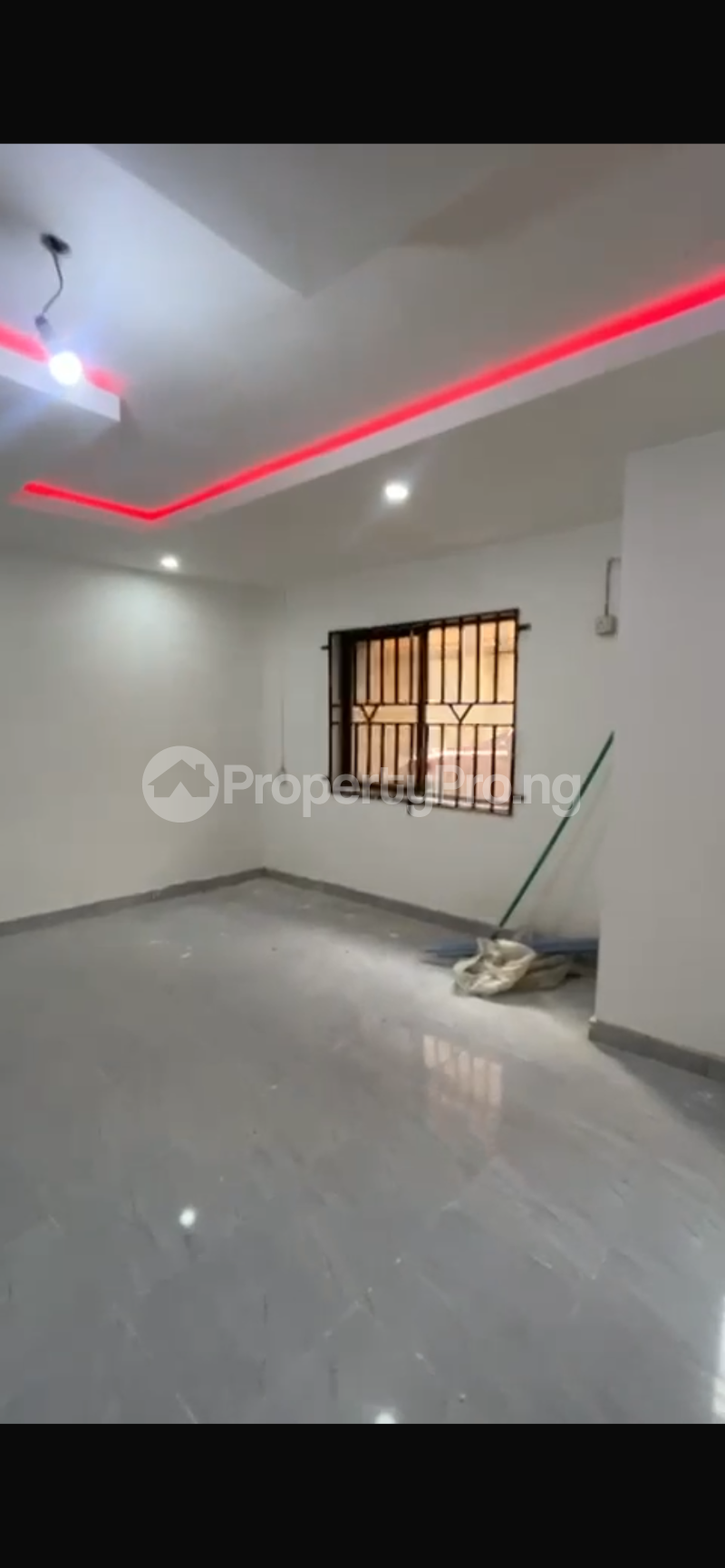 3 bedroom House for rent Palmgrove Shomolu Lagos