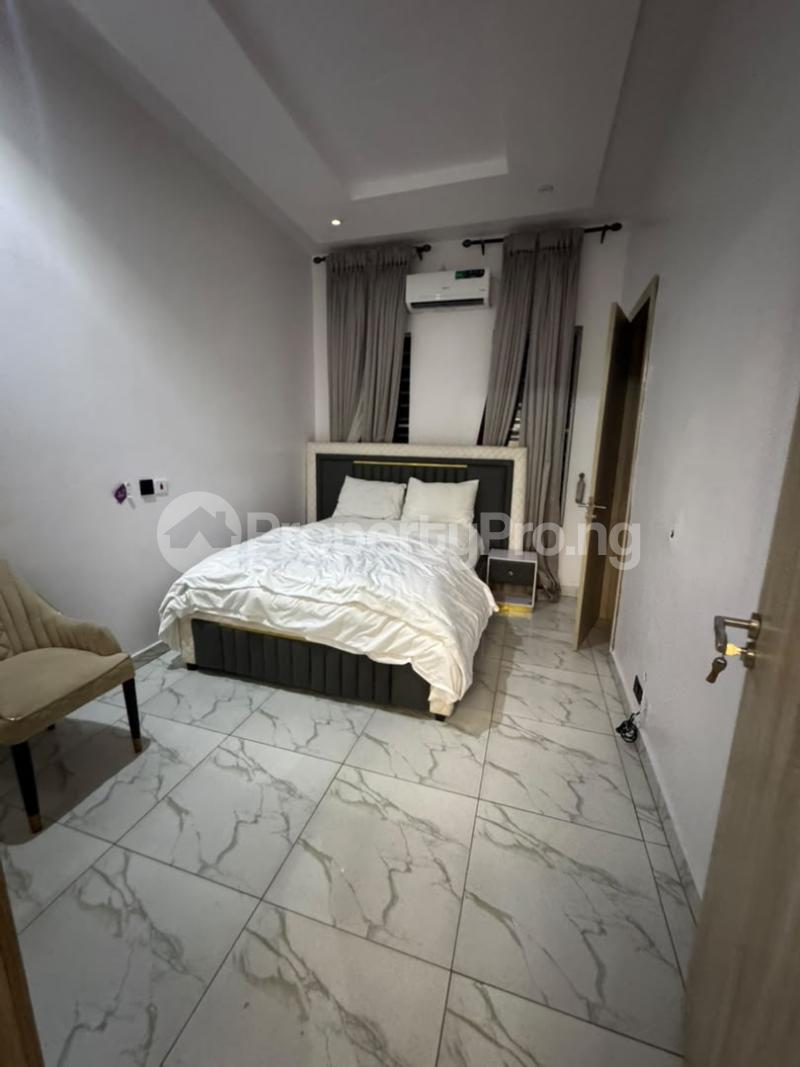 Flat / Apartment for rent House 10b ,road 3 Ikota Lekki Lagos