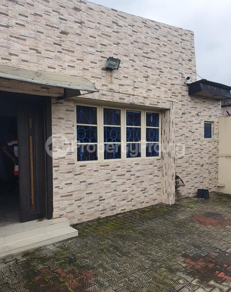 3 bedroom House for rent Off Adeniran Ogunsanya Adeniran Ogunsanya Surulere Lagos