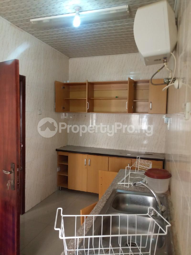 3 bedroom Flat / Apartment for rent Ologolo Ologolo Lekki Lagos