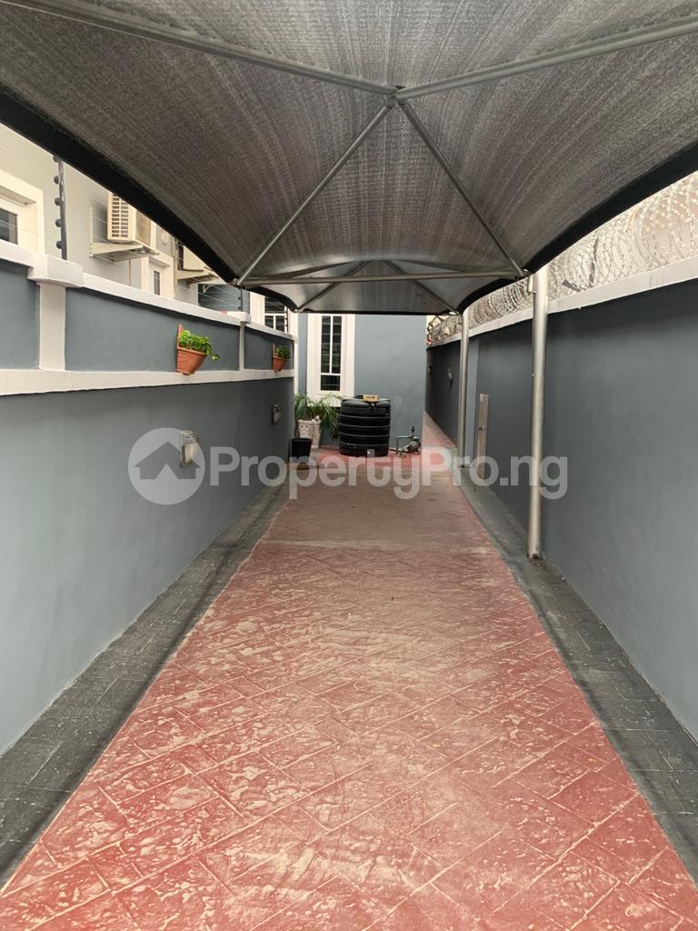 4 bedroom House for sale Lekki Lagos