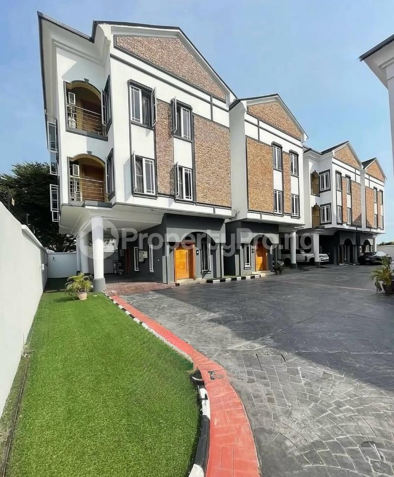 4 bedroom House for rent The Property Located Within A Good Neighborhood Lekki Phase 1 Lekki Lagos