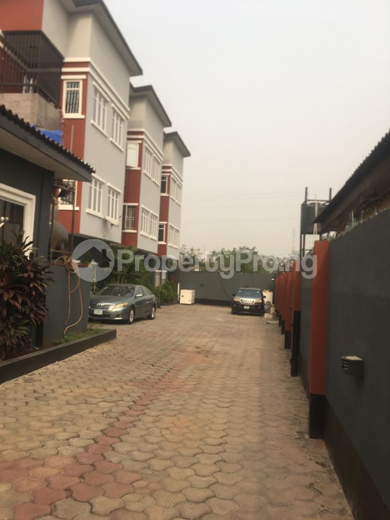 4 bedroom House for rent Adeniyi Jones Ikeja Lagos