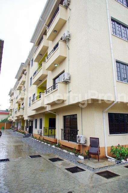 2 bedroom Flat / Apartment for rent :okotiebo Rd,not Far From From Falomo, Off Awolowo Rd. Falomo Ikoyi Lagos