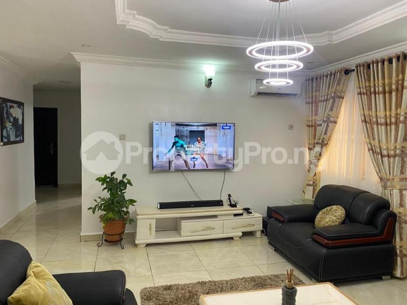 3 bedroom Flat / Apartment for rent chevron Lekki Lagos