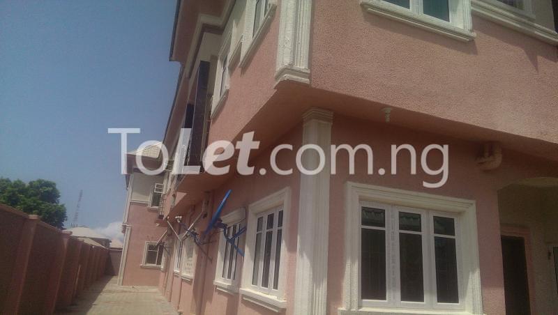2 bedroom Flat / Apartment for rent   Awoyaya Ajah Lagos
