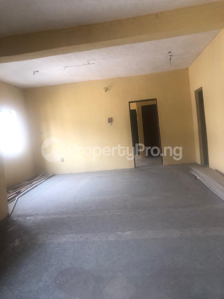 3 bedroom Commercial Property for rent By Hughes Avenue, Off Herbert Macaulay Way, Yaba. Alagomeji Yaba Lagos
