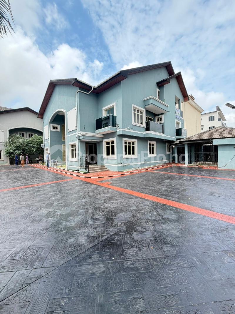4 bedroom House for sale ONIRU Victoria Island Lagos