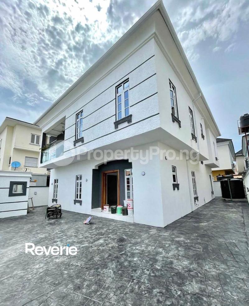 5 bedroom House for sale chevron Lekki Lagos