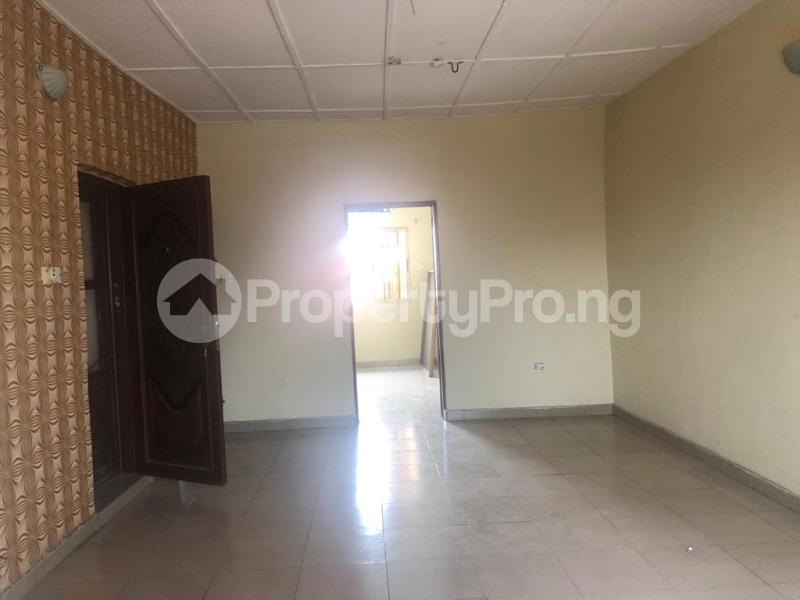 Flat / Apartment for rent Alagomeji, Yaba. Alagomeji Yaba Lagos