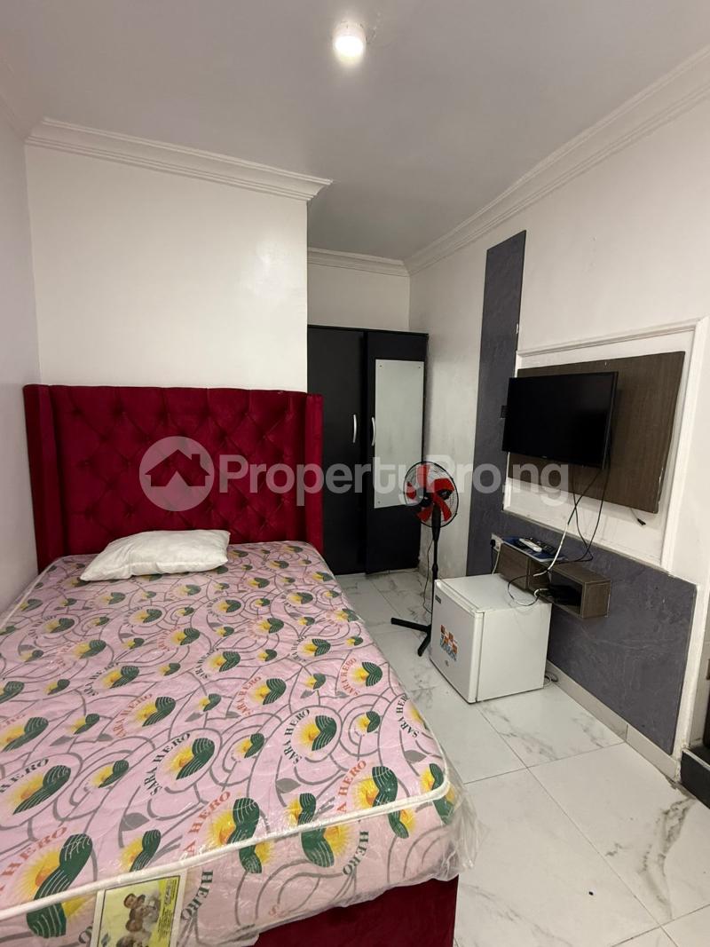 Flat / Apartment for rent Lekki Phase 1 Lekki Lagos - 0