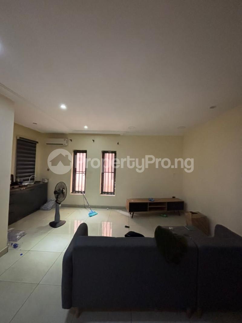 Flat / Apartment for rent chevron Lekki Lagos