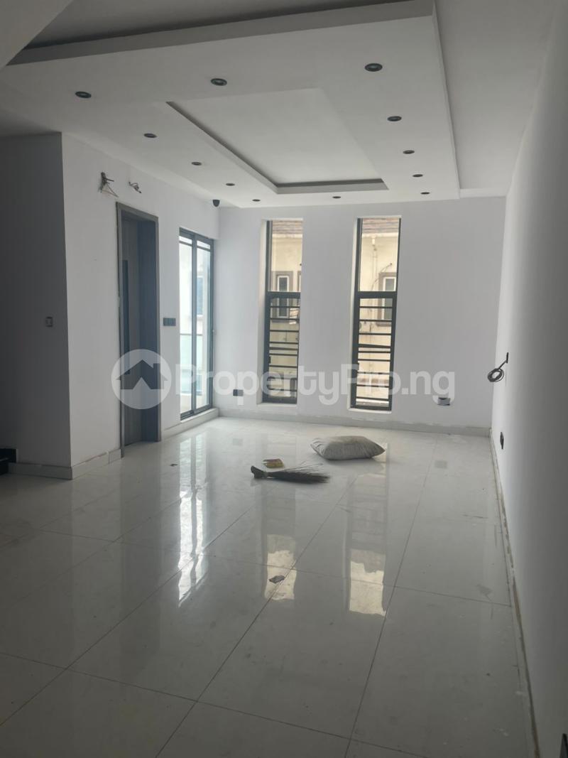 2 bedroom House for rent Ologolo Lekki Lagos