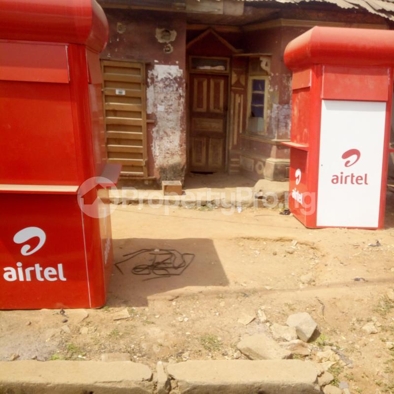 10 bedroom House for sale Off Nnpc Filling Station,idi Oro, Mushin,lagos. Mushin Mushin Lagos