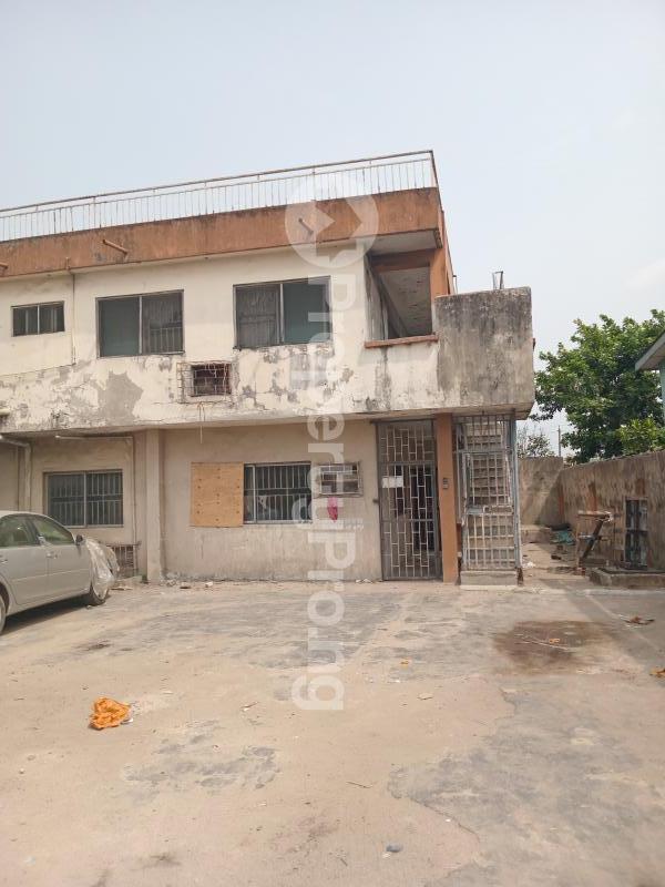 4 bedroom House for sale Charity Oshodi Expressway Oshodi Lagos