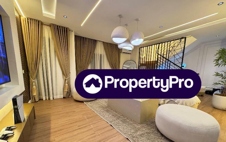 3 bedroom Flat / Apartment for shortlet Lekki Lagos