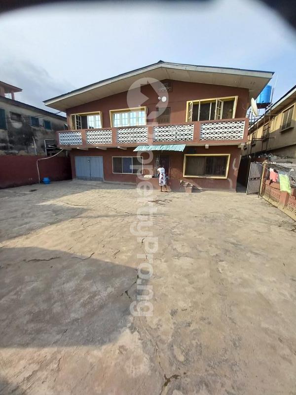 1 bedroom Flat / Apartment for rent Off St Finbars Road Akoka Yaba Lagos