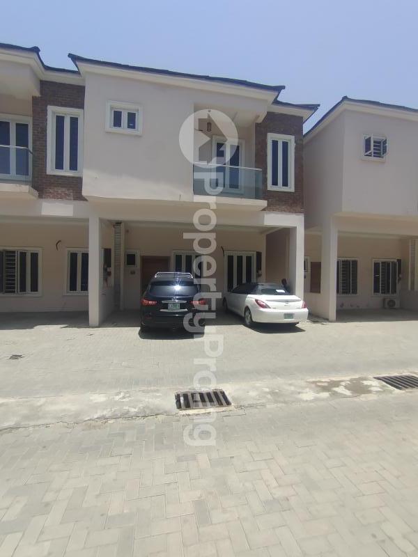 3 bedroom House for rent Orchid Road Lekki Lagos