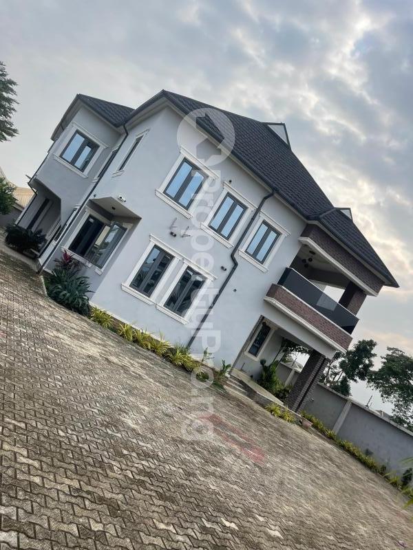 5 bedroom House for sale Oshota Bus Stop, Along Ijede Road, Ikorodu Lagos