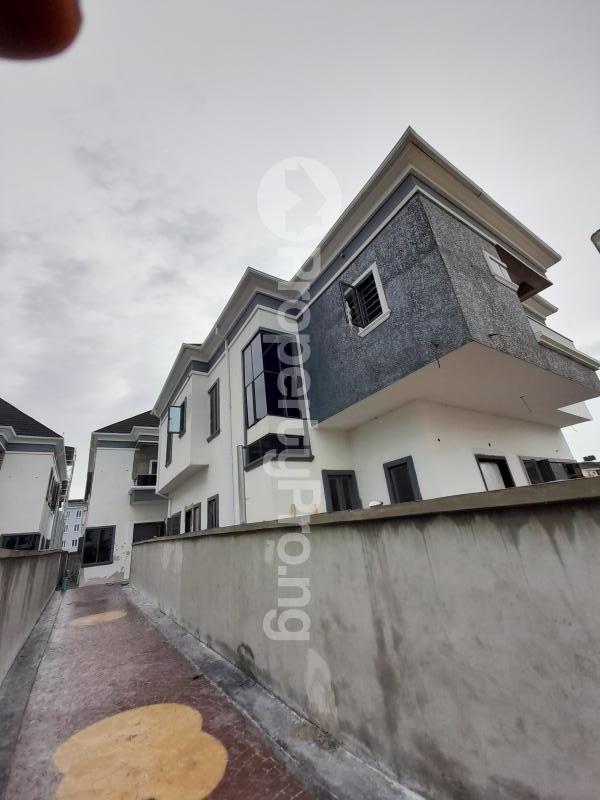 4 bedroom House for sale Orchid Way Lekki Lagos