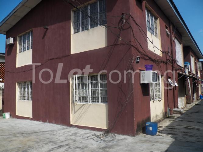3 bedroom Flat / Apartment for rent Ilupeju Estate Ilupeju Maryland Lagos