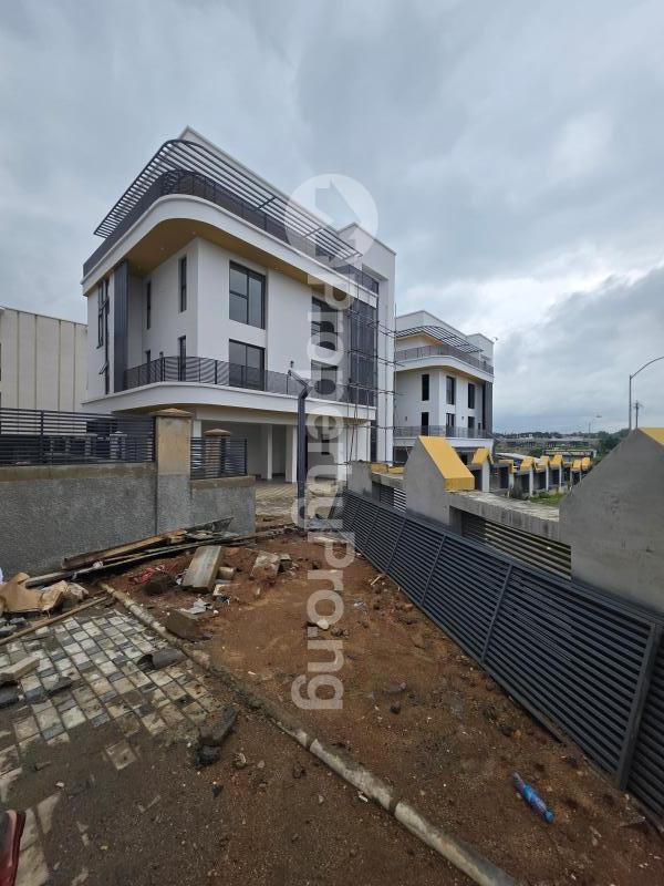 5 bedroom House for sale Wuye Abuja