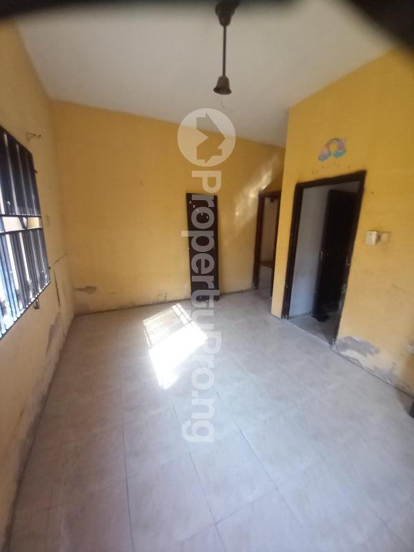 3 bedroom Flat / Apartment for rent Sholuyi Gbagada Soluyi Gbagada Lagos