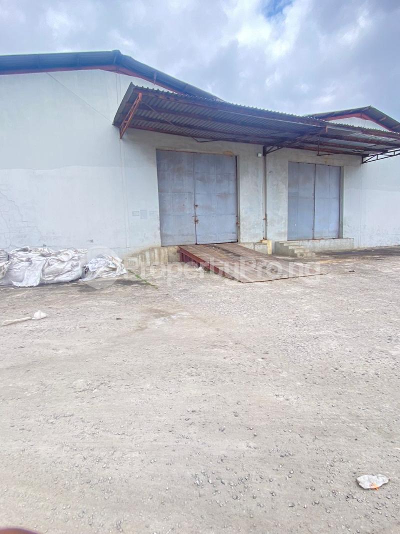 Commercial Property for rent Agunlejika Bus Stop, Near Cele Bus Stop, Along Oshodi–apapa Expressway Apapa road Apapa Lagos - 0