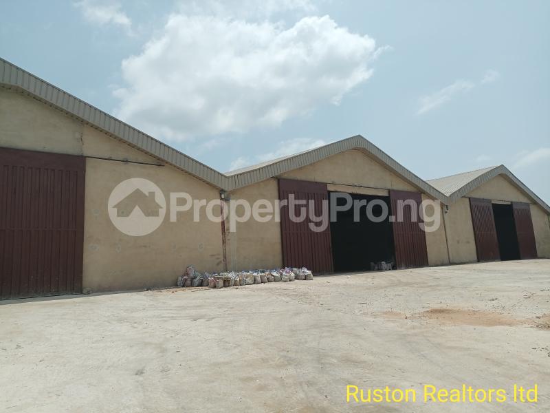 Commercial Property for rent Podo, Challenge Ibadan Oyo
