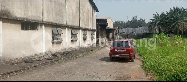 Commercial Property for rent . Eric moore Surulere Lagos