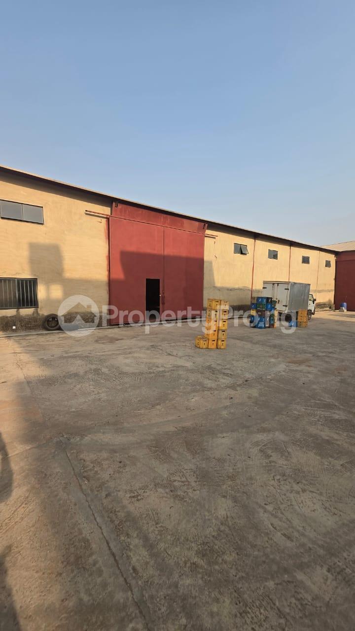 Commercial Property for sale Boluwaji Lagos/ibadan Express Way Felele Ibadan Oyo