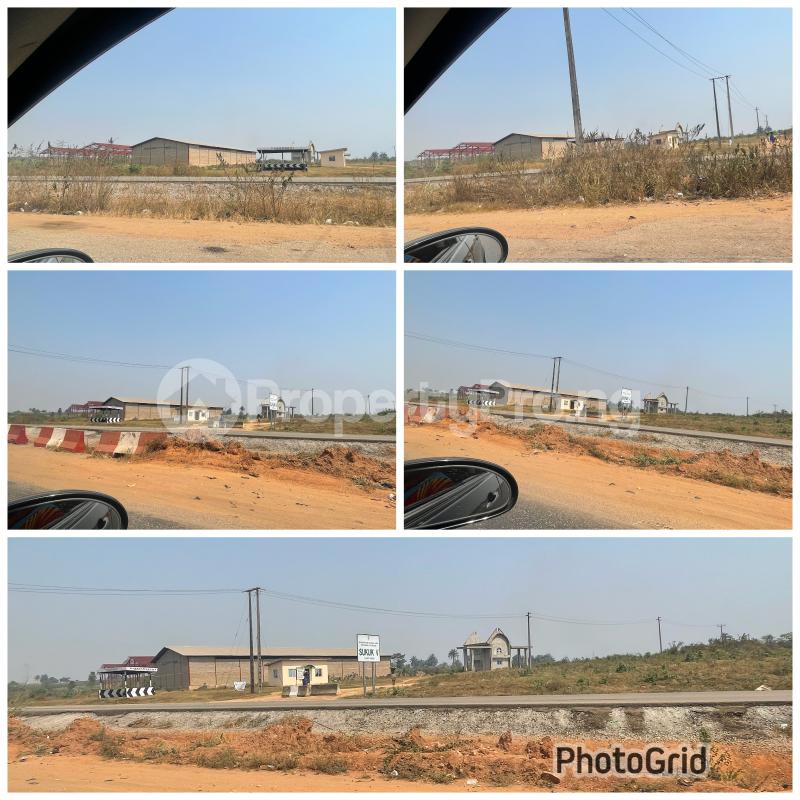 Commercial Property for rent Oyo/ibadan Expressway Ojoo Ibadan Oyo
