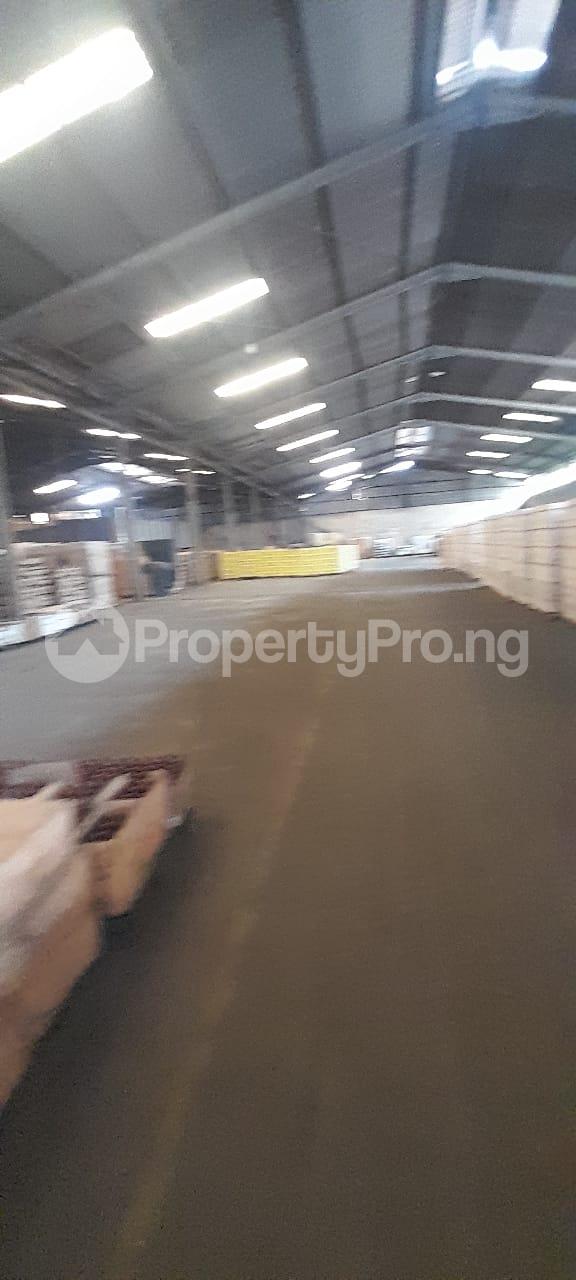 Commercial Property for rent Iganmu Surulere Orile-Iganmu Surulere Lagos