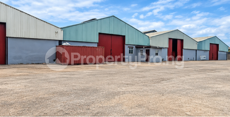 Commercial Property for rent Directly On Lekki Epe Expressway, Lekki, Lagos Lekki Lagos