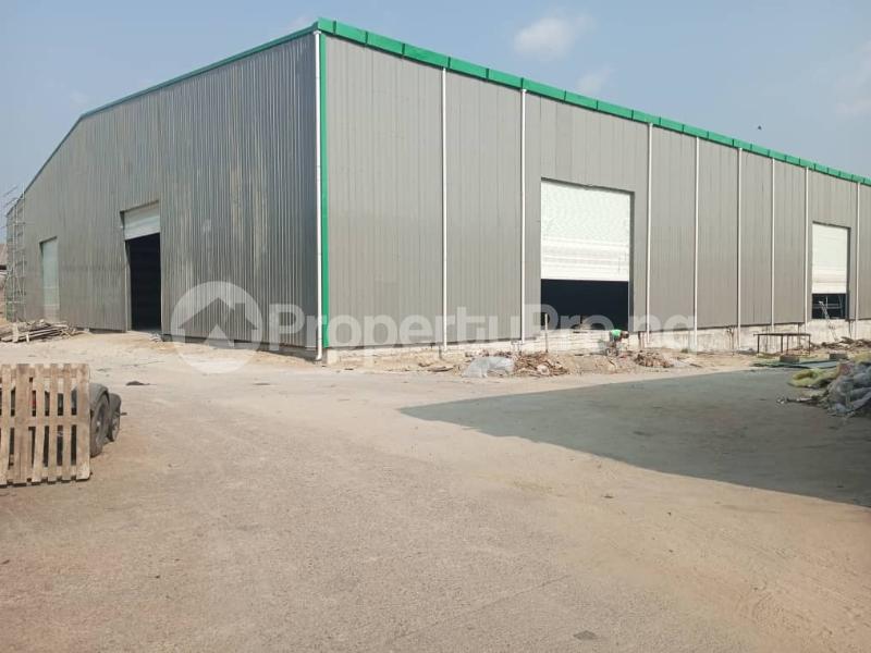 Commercial Property for rent Oshodi Expressway Oshodi Lagos - 0