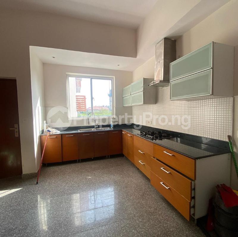 2 bedroom Flat / Apartment for sale Ikoyi Lagos