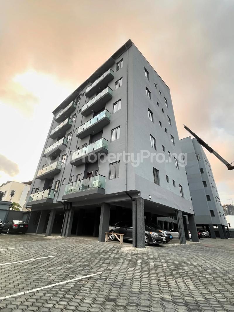3 bedroom House for rent 3 Bedroom Apartment Located In A Very Serene Area Of Ikoyi For Rent Ikoyi Lagos - 0