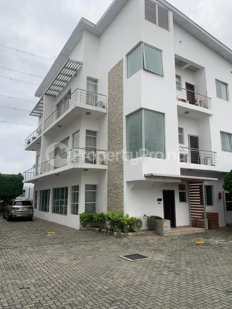 3 bedroom Flat / Apartment for sale Banana Island Ikoyi Lagos